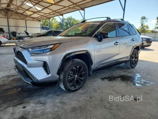 TOYOTA RAV4 XSE