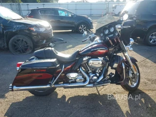 HARLEY-DAVIDSON FLHTCUSE CVO ULTRA CLASSIC ELECTRA GLIDE