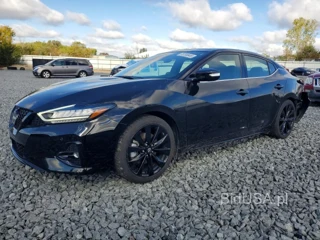 NISSAN MAXIMA SR