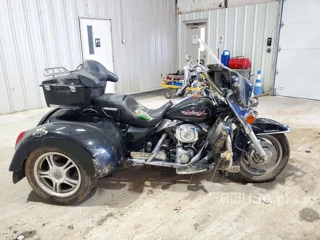 HARLEY-DAVIDSON FLHRI