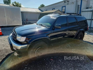 TOYOTA 4RUNNER SR5