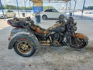 HARLEY-DAVIDSON FLHTCUTG
