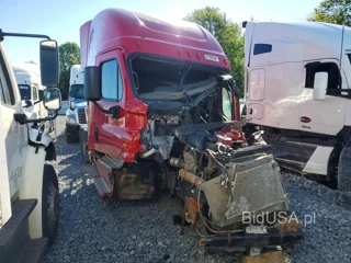 FREIGHTLINER CASCADIA 125