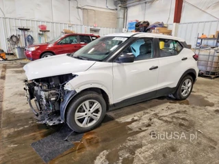 NISSAN KICKS S