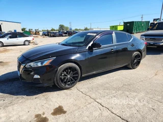 NISSAN ALTIMA SR
