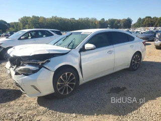 TOYOTA AVALON XLE