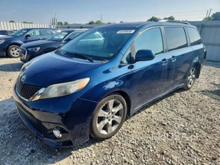 TOYOTA SIENNA SPORT