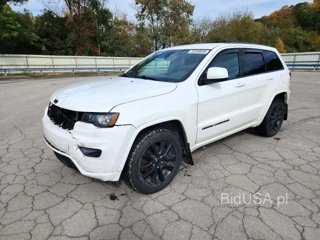 JEEP GRAND CHEROKEE LAREDO