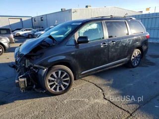TOYOTA SIENNA XLE 7-PASSENGER