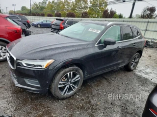 VOLVO XC60 T5 MOMENTUM