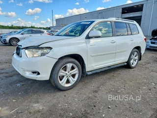 TOYOTA HIGHLANDER LIMITED