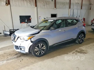 NISSAN KICKS SR