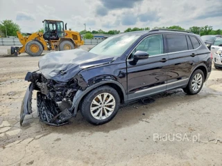 VOLKSWAGEN TIGUAN SE