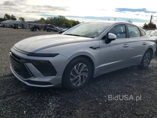 HYUNDAI SONATA HYBRID BLUE