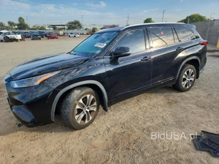 TOYOTA HIGHLANDER XLE