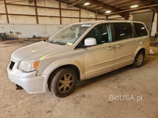 CHRYSLER TOWN & COUNTRY TOURING