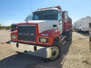 MACK ROLL OFF