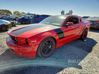 FORD MUSTANG GT