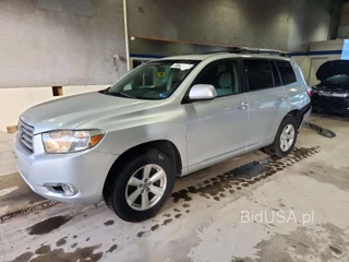 TOYOTA HIGHLANDER SE
