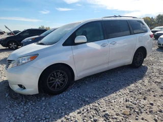TOYOTA SIENNA XLE 8-PASSENGER
