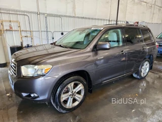 TOYOTA HIGHLANDER SPORT