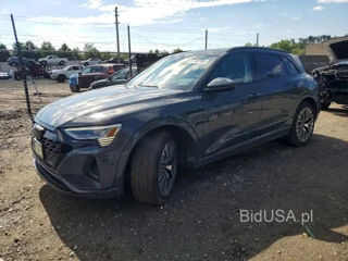 AUDI Q8 E-TRON PRESTIGE