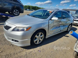 TOYOTA CAMRY SE V6