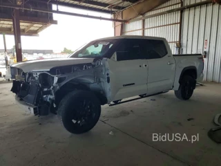 TOYOTA TUNDRA LIMITED