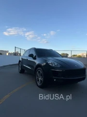 PORSCHE MACAN S