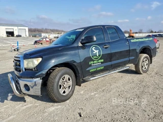 TOYOTA TUNDRA DOUBLE CAB SR5