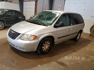 CHRYSLER TOWN & COUNTRY
