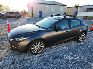 MAZDA 3 GRAND TOURING