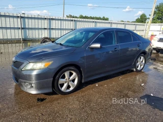 TOYOTA CAMRY SE V6