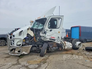 FREIGHTLINER CASCADIA 116