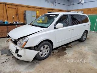 KIA SEDONA LX