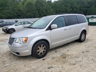 CHRYSLER TOWN & COUNTRY TOURING PLUS