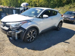 TOYOTA C-HR XLE PREMIUM