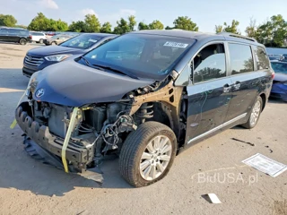 TOYOTA SIENNA XLE PREMIUM 7-PASSENGER