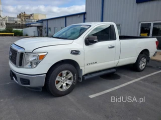 NISSAN TITAN SV
