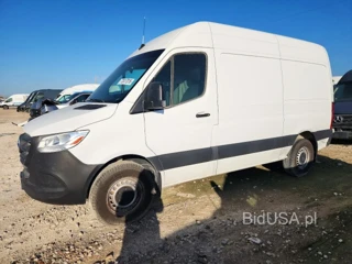 MERCEDES-BENZ SPRINTER 2500