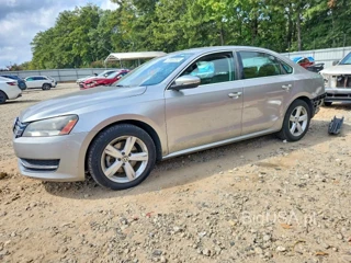 VOLKSWAGEN PASSAT SE