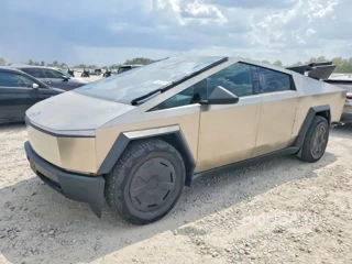 TESLA CYBERTRUCK