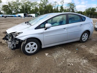 TOYOTA PRIUS THREE