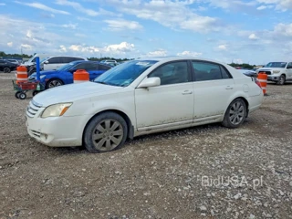 TOYOTA AVALON TOURING