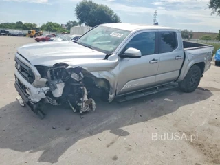 TOYOTA TACOMA SR5