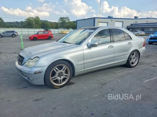 MERCEDES-BENZ C 320