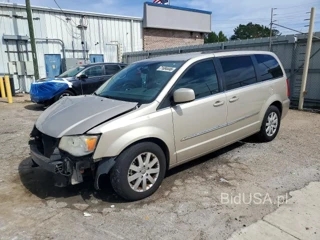 CHRYSLER TOWN & COUNTRY TOURING