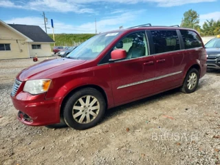 CHRYSLER TOWN & COUNTRY TOURING