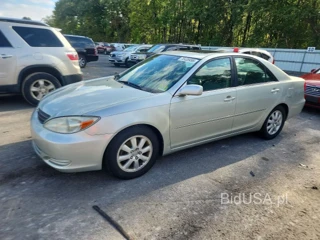 TOYOTA CAMRY XLE V6