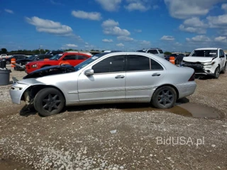 MERCEDES-BENZ C 240